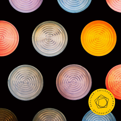 校花吊起被内裤涂春药高潮了
